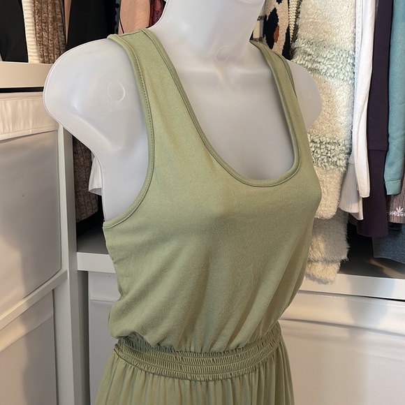 NWT Faded Rose Green casual jogger jumpsuit ⭐️⭐️⭐️⭐️⭐️ - Picture 2 of 6